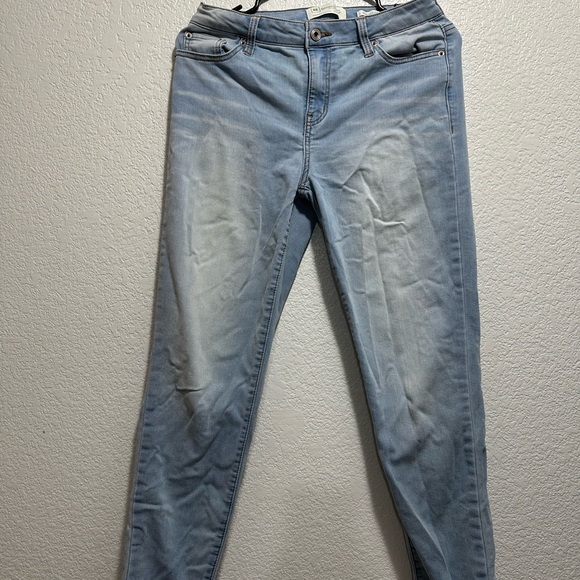 Celebrity Pink Light Blue Skinny Jeans - Picture 5 of 9